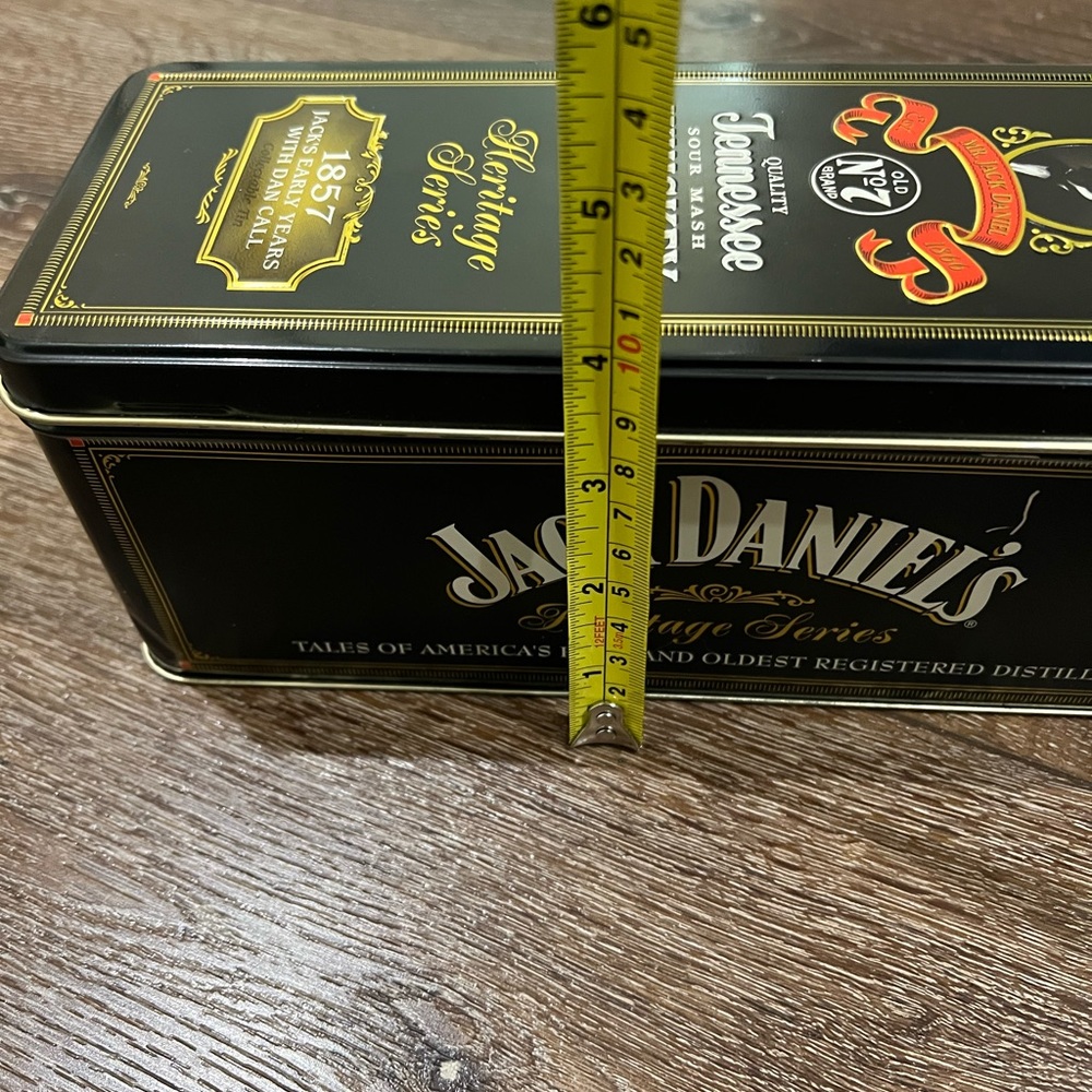2 total jack Daniel’s and silver patron tequila tin can - Picture 14 of 16